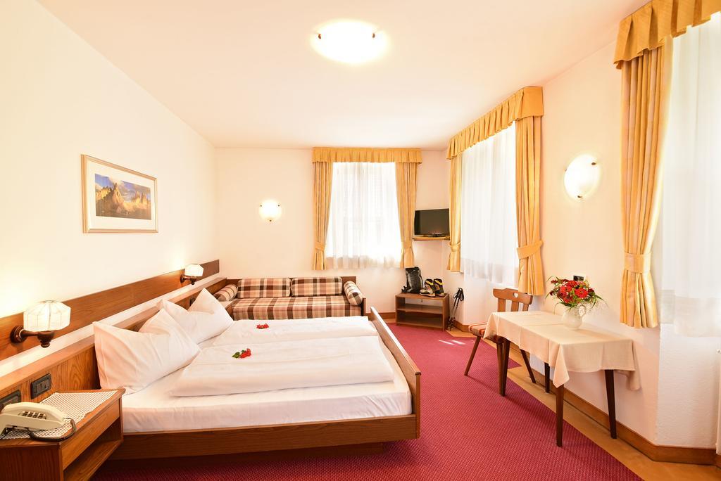 River Hotel Post เคียเนส ภายนอก รูปภาพ
